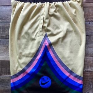 Nike mens basketball shorts XL